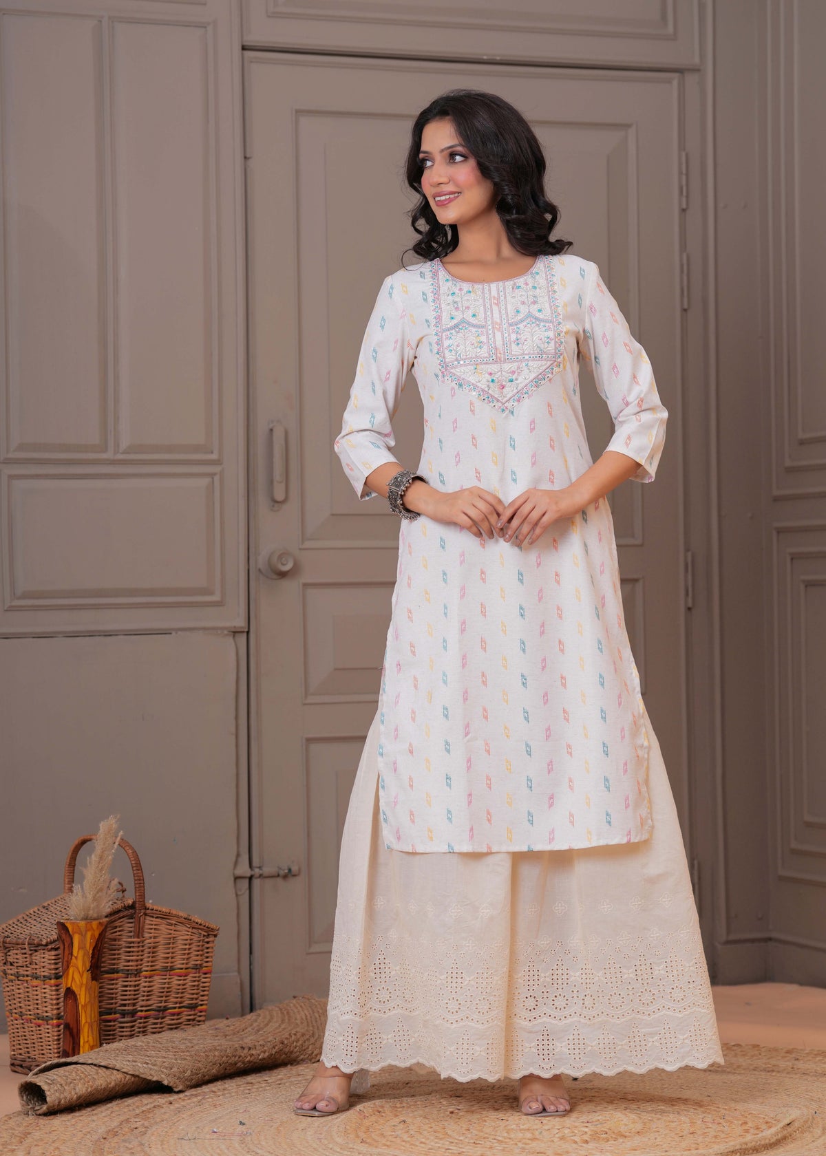 Ethnic Woven & Resham Embroidered Straight Fit Kurta - Off White