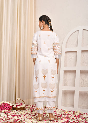 Solid Mirror Embroidered Straight Fit Kurta with Pant & Chiffon Dupatta - White