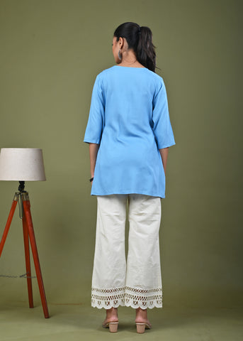 Solid Floral Chikankari Embroidered Straight Fit Kurti - Blue
