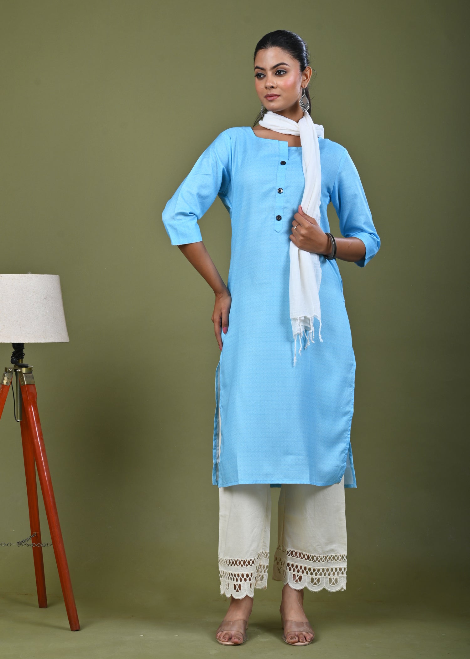 Solid Straight Fit Linen Kurta - Blue
