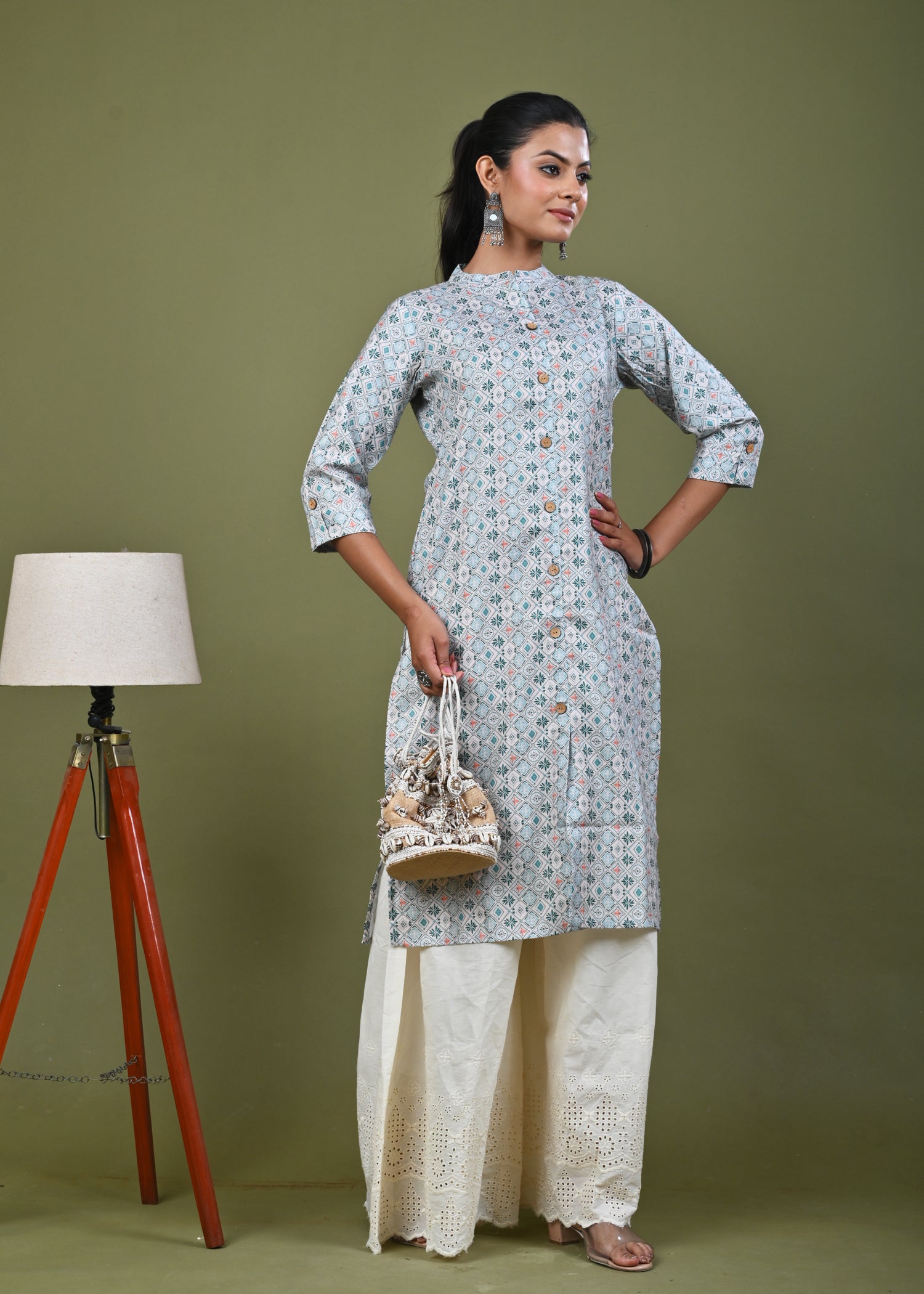 Ethnic Stripes Printed Linen Straight Fit Kurta - Green