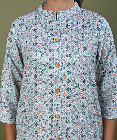 Ethnic Stripes Printed Linen Straight Fit Kurta - Green
