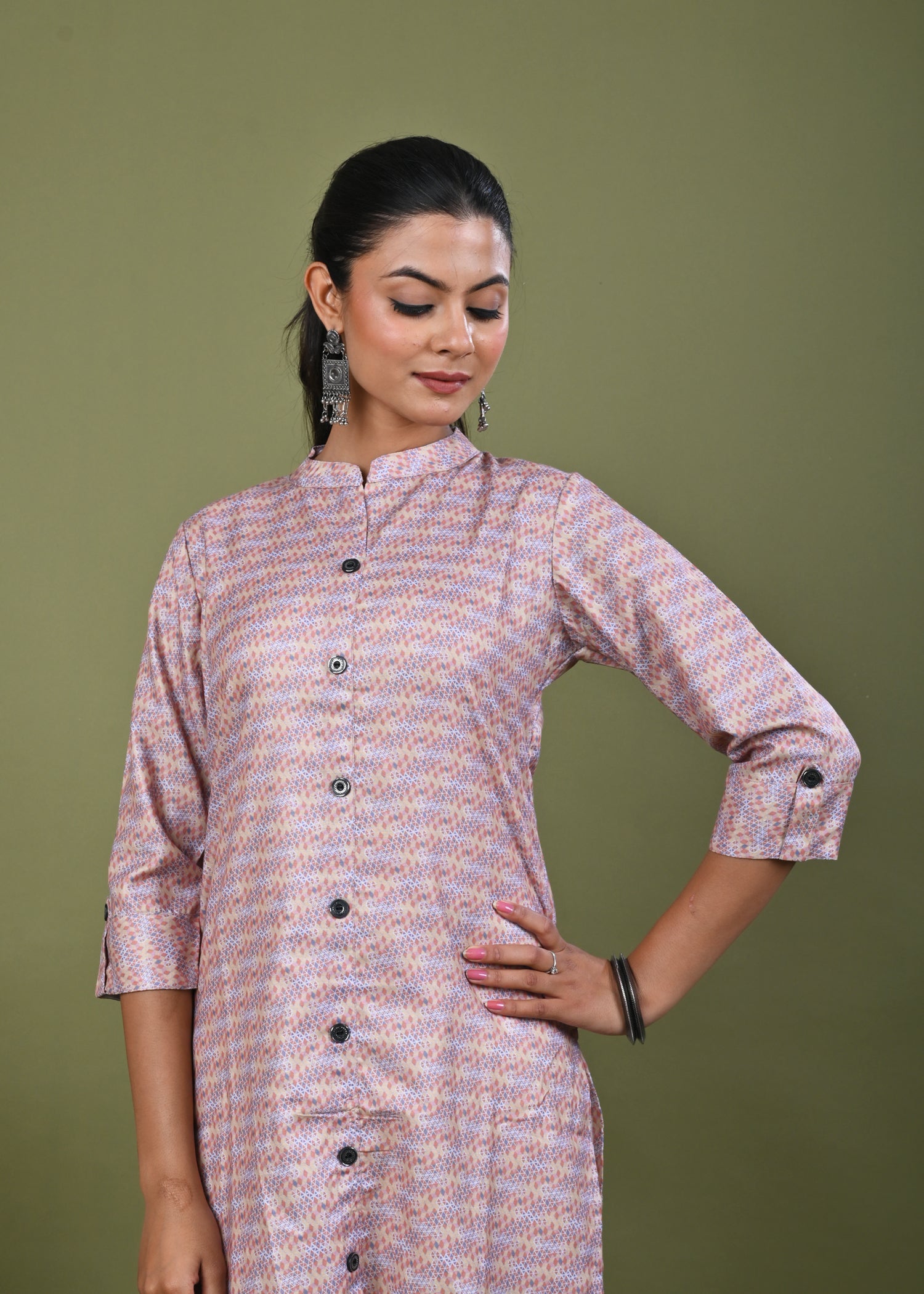 Ethnic Stripes Printed Linen Straight Fit Kurta - Multi