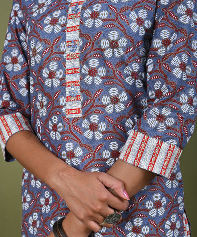 Ethnic & Stripes Printed Straight Fit Kurta with Pant - Grey