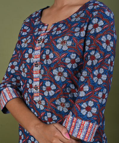Ethnic & Stripes Printed Straight Fit Kurta with Pant - Blue