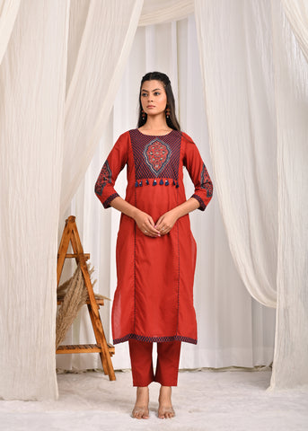 Solid Ethnic Embroidered Straight Fit Kurta with Pant & Printed Dupatta - Rust