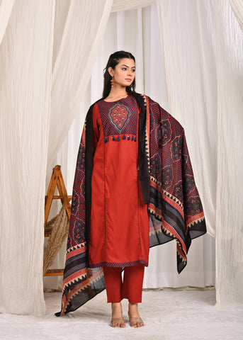 Solid Ethnic Embroidered Straight Fit Kurta with Pant & Printed Dupatta - Rust